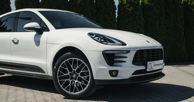 Porsche Macan cena 159990 przebieg: 139900, rok produkcji 2017 z Przedbórz małe 781
